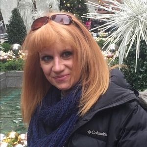 Meet your Posher, Laura